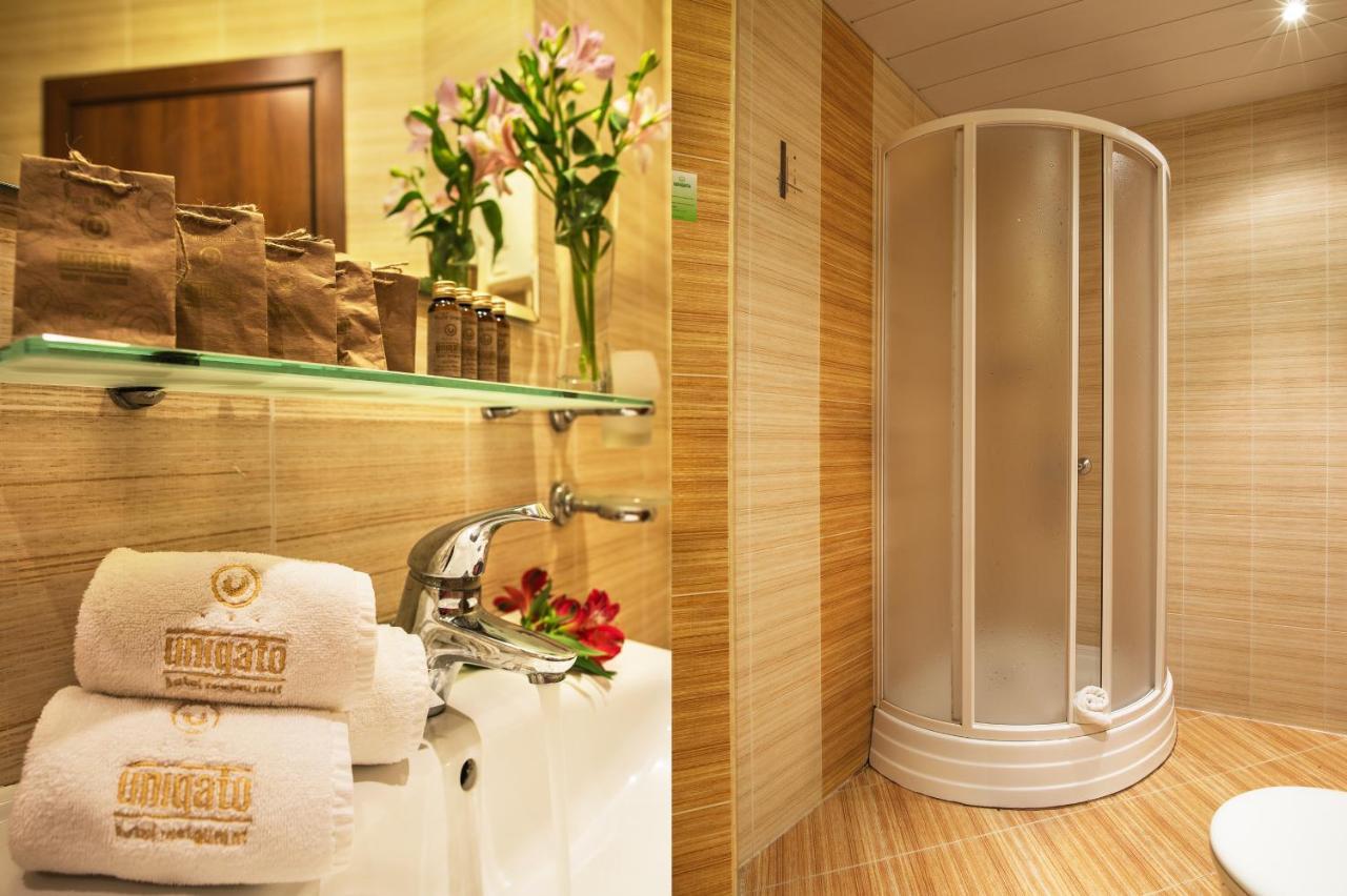 Uniqato Hotel สตาราซาโกรา ภายนอก รูปภาพ